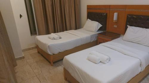 JS Hotel Suite