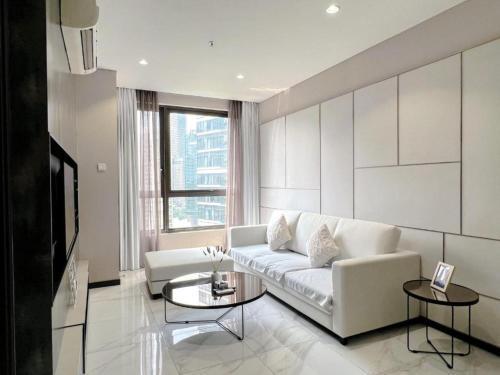 8 Kia Peng Residence KLCC KL - Tap to explore photos