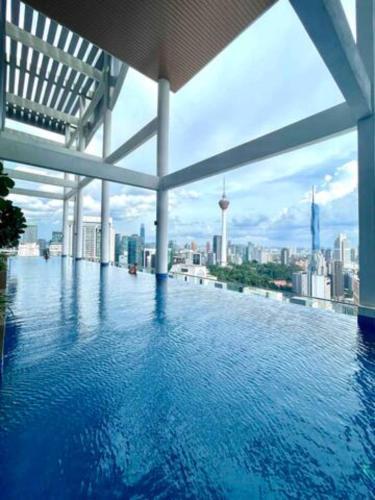 The Colony By Infinitum KLCC Suites By Hausome - Tap to explore photos