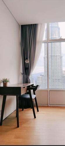 sky suites klcc by near petronas twin tower - Tap to explore photos