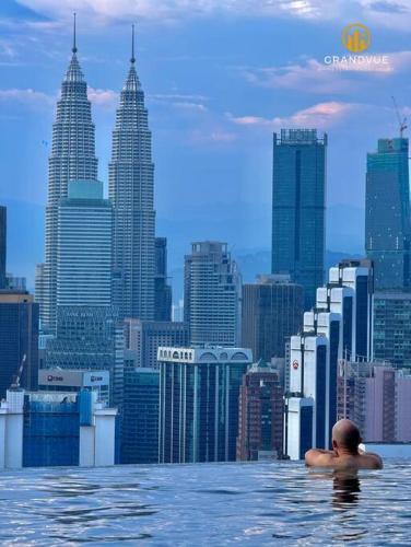 Lucentia BukitBintang KlccView InfinityPool By HeyStay Management