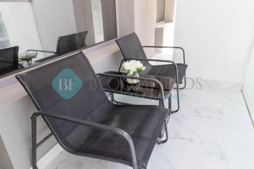 Bloomfields Stylish 1br In Oasis Masdar City - Tap to explore photos