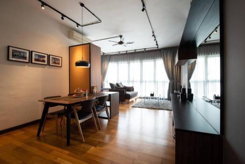 Modern Studio @ Kuala Lumpur, Regalia Residence - Tap to explore photos