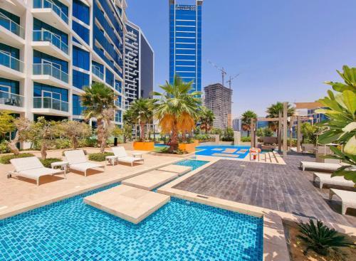 Royalton - Damac Maison Prive - Tap to explore photos