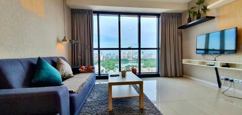 M CITY AMPANG, KLCC pool view - Tap to explore photos