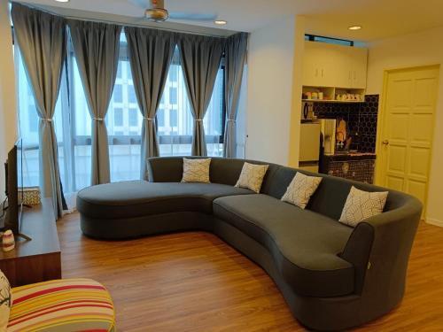 Fahrenheit Condo Bukit Bintang KL 3R by Roseline - Tap to explore photos