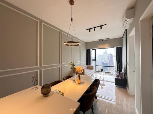 Axon Suites Bukit Bintang Pavilion & TRX - Tap to explore photos