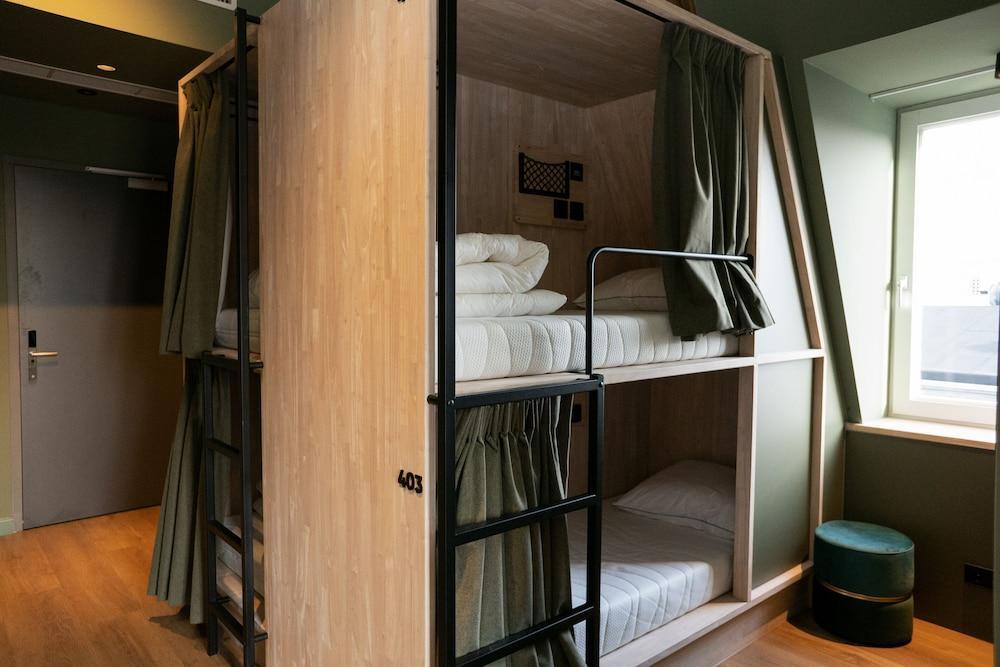 The Elephant Hostel Room Type - Bed in Unisex Dorm 24-Beds