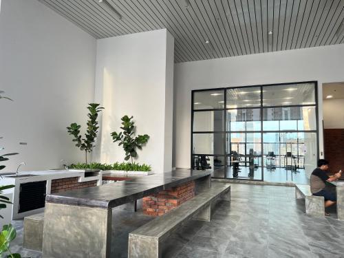 Chambers suites fortune - Tap to explore photos