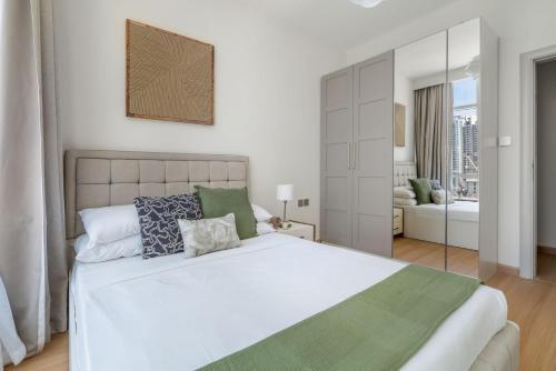 GuestReady - Splendid Stay in Dubai Marina - Tap to explore photos