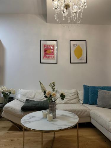 Pasta Party Apartment, Free Parking, Fully Equipped - Tap to explore photos