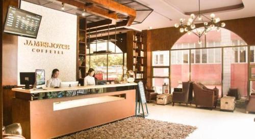 James Joyce Coffetel Hotel Guangzhou Tianhebei Tianrun Road - Tap to explore photos