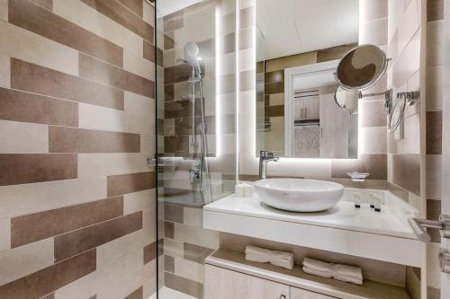 Cozy studio in Seven Palm - Tap to explore photos