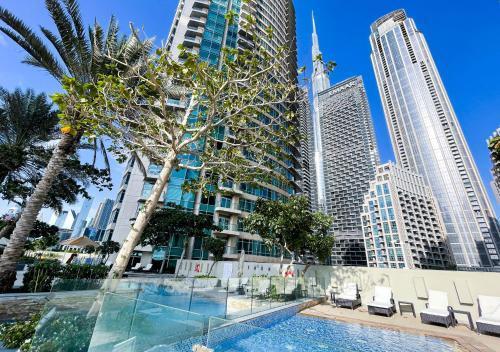 Luxury 1BR Apartment - 1 Min to Burj Khalifa in The Heart of Downtown -The Lofts Tower - Tap to explore photos