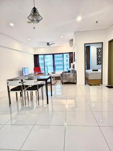 Summer suites klcc By Regal Homes - Tap to explore photos