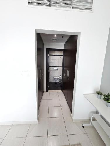 Spacious 1 BR 5min from Dubai Mall - Tap to explore photos