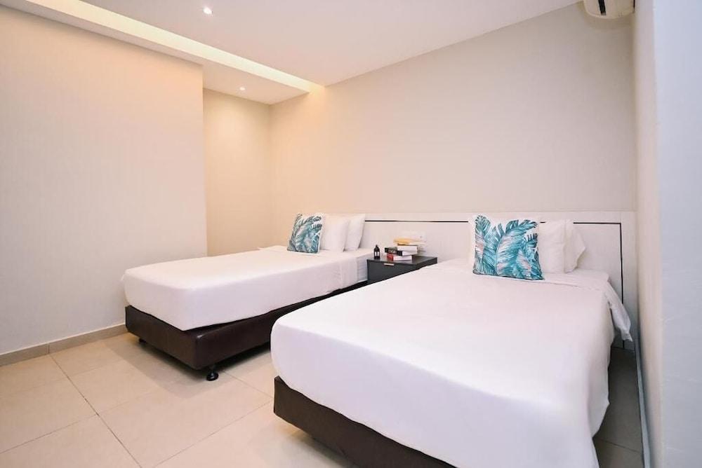 Kingston Hotel 1, Bukit Bintang Room Type - Standard Twin Room