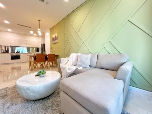 Sky Suites Dreamy 3BR Suite at KLCC - Tap to explore photos