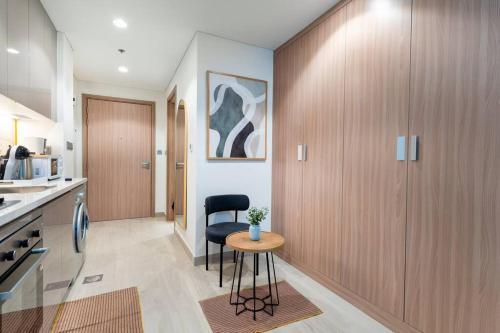 150Mbps WiFi · Pool · Studio Riviera - Tap to explore photos