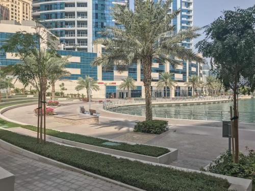 Frank Porter - Marina Quays West Tower