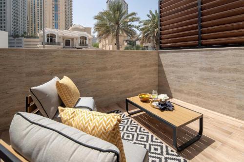 Frank Porter - Oakley Square Residences - Tap to explore photos