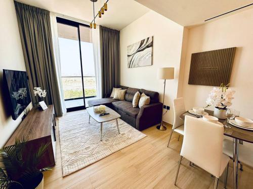 Modern 1br In Jvc Fully Furnished & Balcony - Tap to explore photos