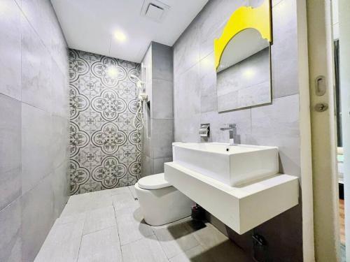 Arte Mont Kiara Artistic 2BR Duplex Suite - Tap to explore photos
