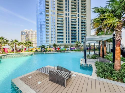 Stylish 1-bedroom In Prime Business Bay Aykon C - Tap to explore photos