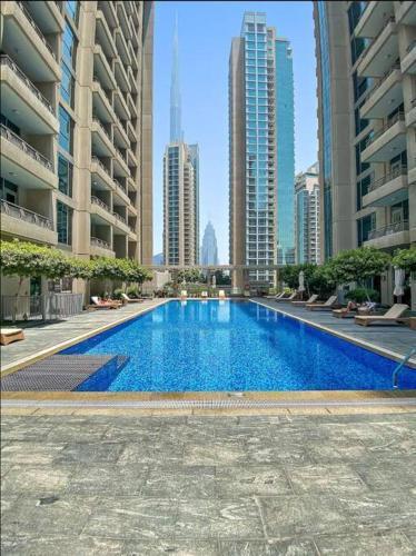 FIRST CLASS 2BR Incredible Burj Khalifa View - Tap to explore photos