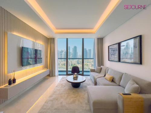 High end 1BR I The Sterling tower in Business Bay - Tap to explore photos
