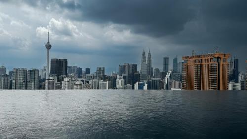 Panda Breeze Suites Bukit Bintang with Gorgeous Infinity Pool