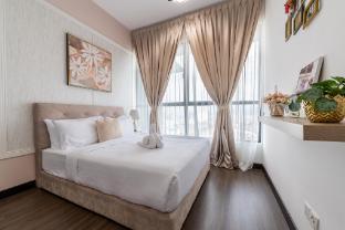 3BR Family Suite Nr Sunway Velocity & LRT Maluri