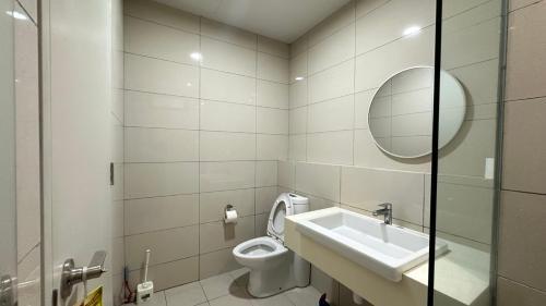 Entire condo in Bangsar - Tap to explore photos
