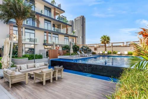 Waves - Spacious 1BR with Balcony in JVC - Tap to explore photos