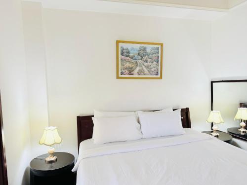 TaheeenS Suites at Berjaya Times Square - Tap to explore photos