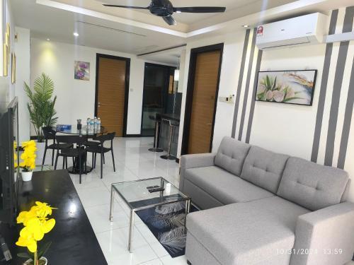 018-6 Sweet Home-Casa Residency 2R 2B - Tap to explore photos