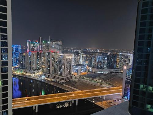 LeModCasa - Luxury smart Studio with Canal View Business Bay