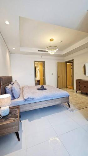 Luxury 2BR Midtown Apartment