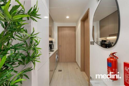 150Mbps WiFi · Studio · Meydan Pool - Tap to explore photos