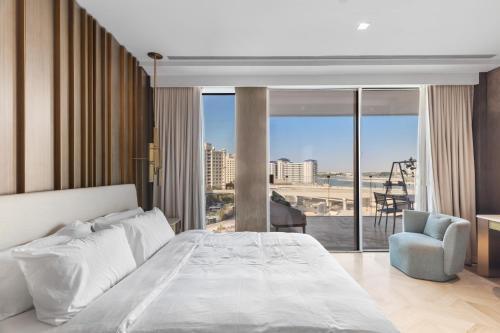 Superluxury Apartment in FIVE Palm, Pool & Beach Access - Tap to explore photos