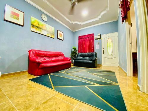 NABILA HOMESTAY - Tap to explore photos