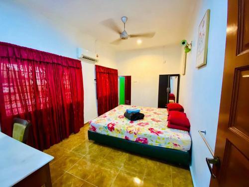 NABILA HOMESTAY - Tap to explore photos
