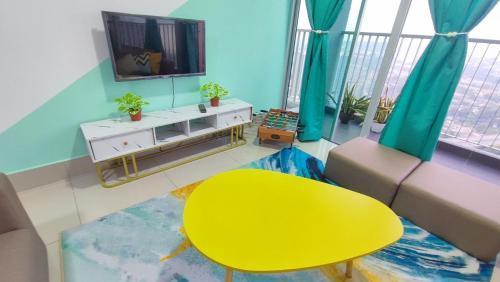 YOLO Budget Condo KL 5.0 - Tap to explore photos