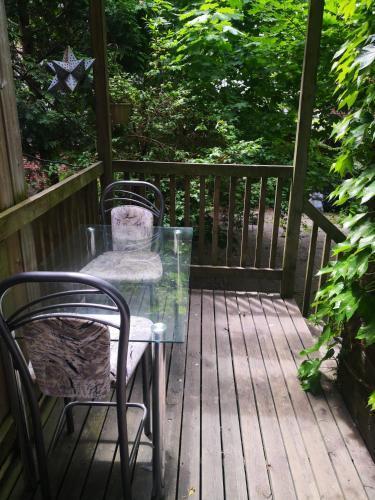 Spacious Room next to Subway Line 1 Midtown Toronto - Tap to explore photos