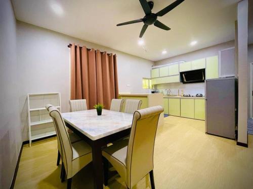 NurHumaira Homestay - Tap to explore photos