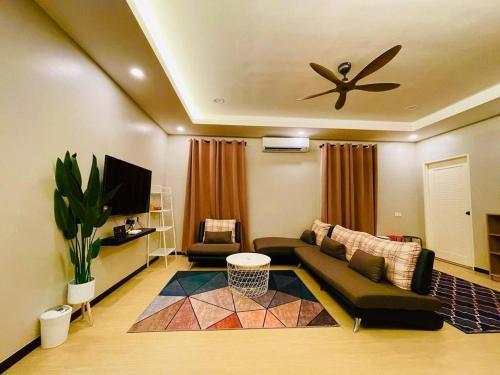 NurHumaira Homestay - Tap to explore photos