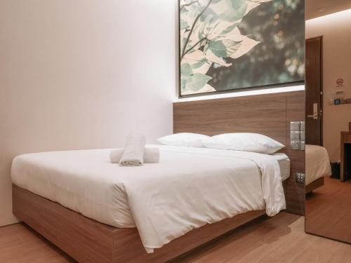 A Hotel Bugis, 11Hrs, Stay From 8PM To 9AM - Tap to explore photos