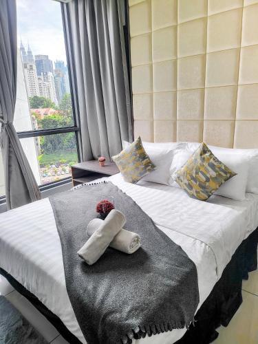 Robertson Residences - Tap to explore photos