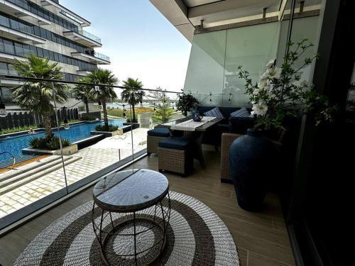 Beachside Sunset Residence