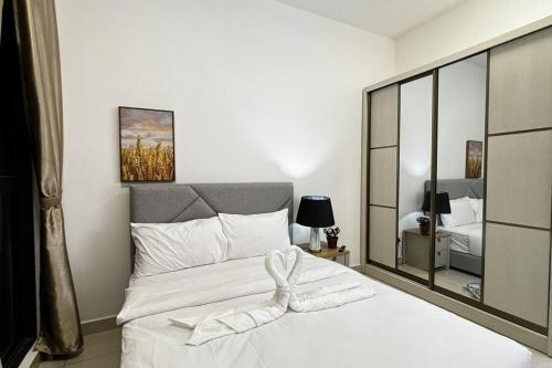 Comfy studio suite Free Parking Netflix Trion C3208St KL - Tap to explore photos